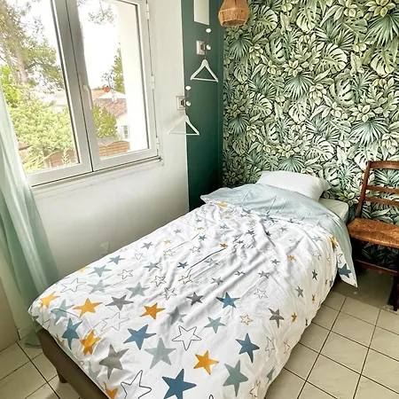 Maison De A La Tranche-sur-mer, Proche Et Commerces, 3 Chambres, Terrasse Et Jardin - Fr-1-22-365