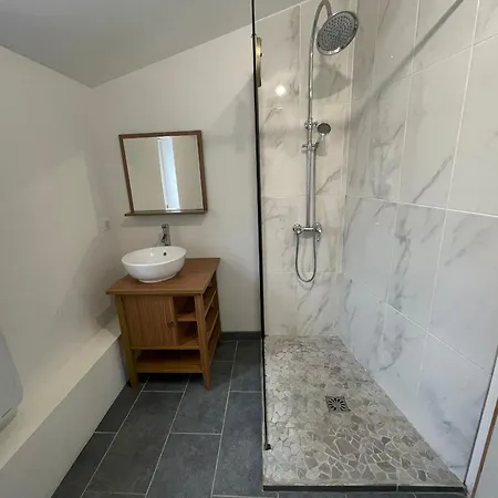 Maison De A La Tranche-sur-mer, Proche Et Commerces, 3 Chambres, Terrasse Et Jardin - Fr-1-22-365 *